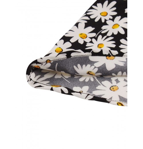 Plus Size Black Spaghetti Strap Daisy Dress Plus Size Black Spaghetti Strap Daisy Dress